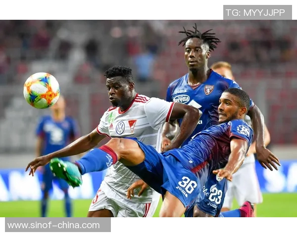 库克斯与德布勒森激战正酣谁能在这场较量中胜出 库克斯与德布勒森激战正酣谁能在这场较量中胜出